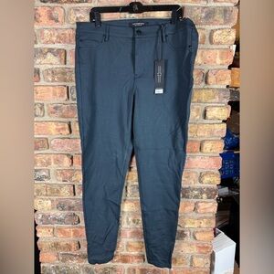 Liverpool Skinny Ponte Knit Pants Size 16/33 Stretch Legging Dark Night Gray